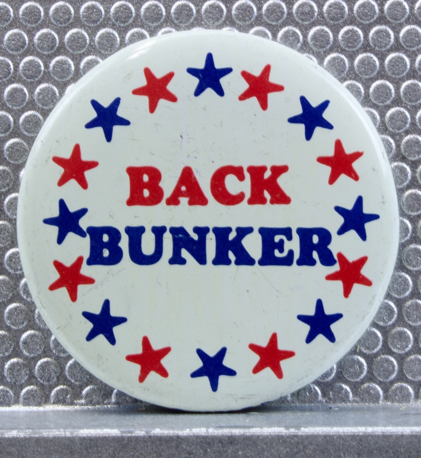 Back Bunker Political Campaign Pin Pinback Button Archie Bunker