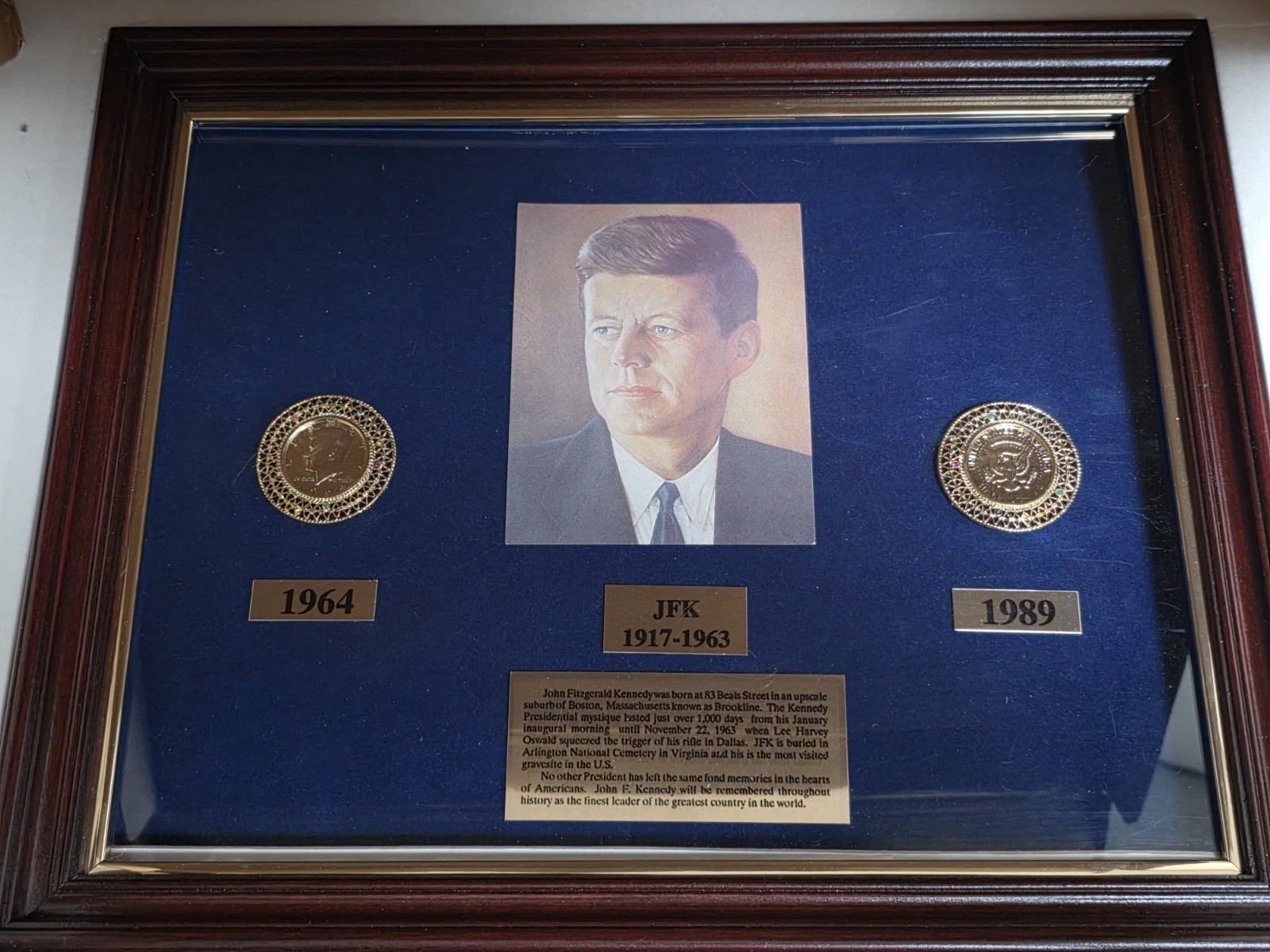 1964-1989 JOHN F. KENNEDY MEMORIAL WITH CLAD & 90% SILVER COINS 13×16 FRAME