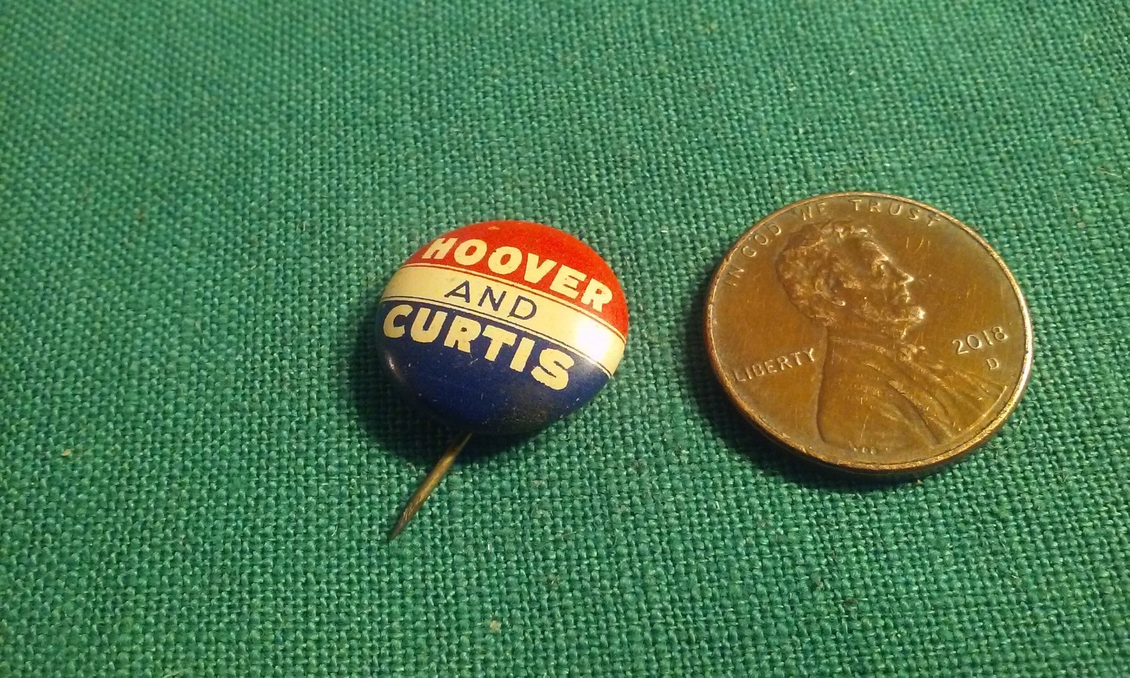 1928 HOOVER & CURTIS original mini tin litho 3/4″ pinback button by Green Duck