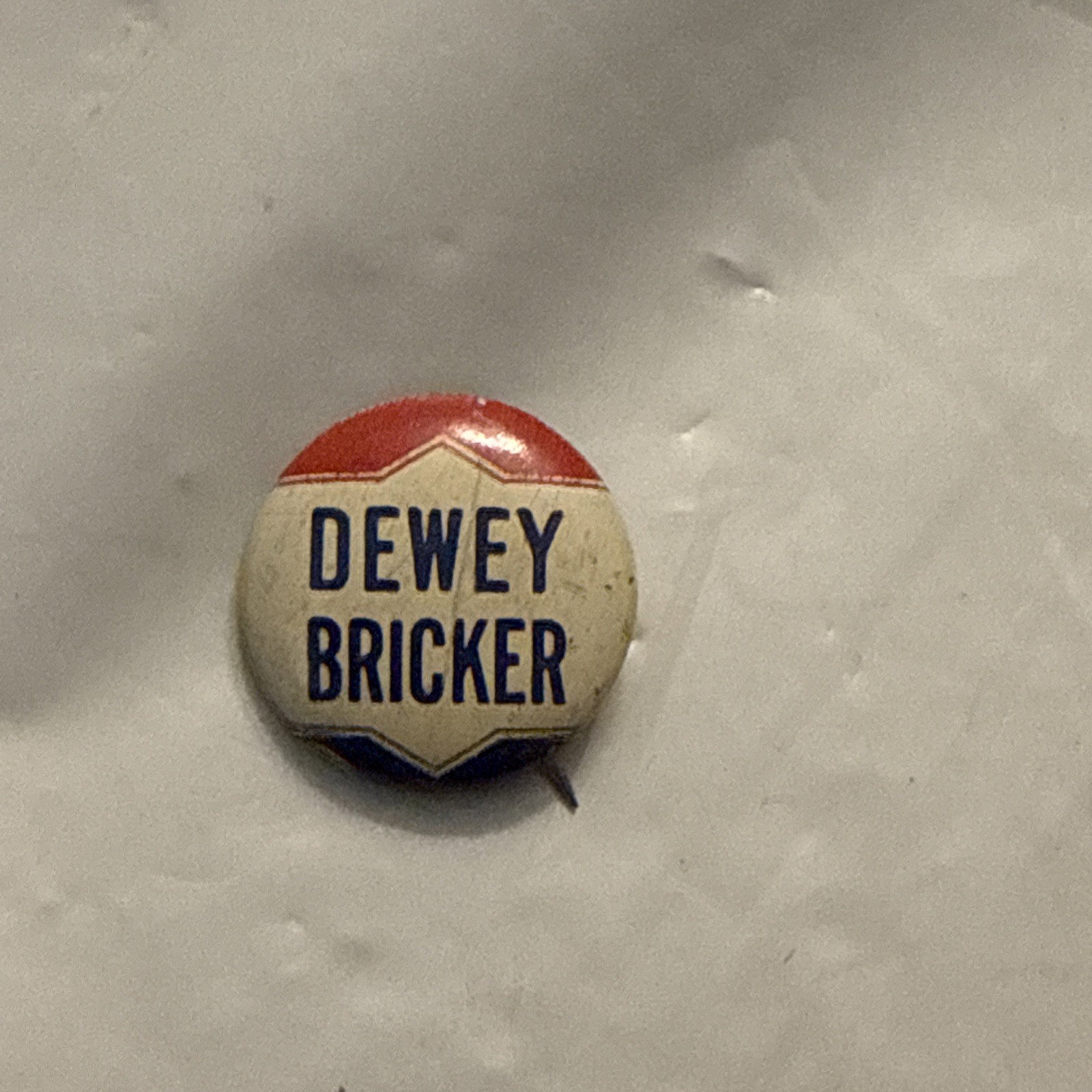 Thomas Dewey 1944 Celluloid “Dewey-Bricker” Political Button Box20-b3