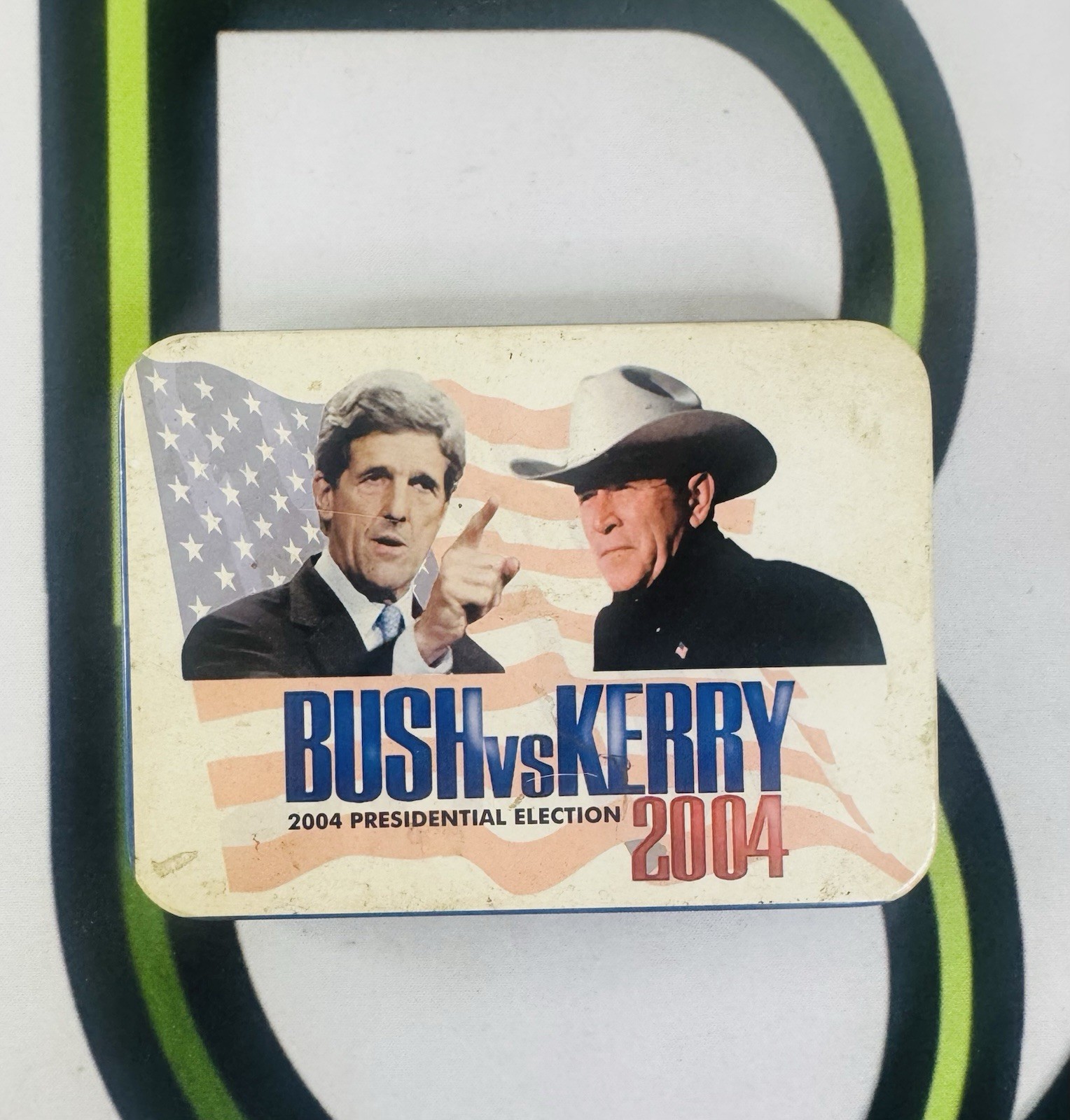 Bush Vs. Kerry 2004 Presidential Election Collectors Pocket Knife In Gift Tin