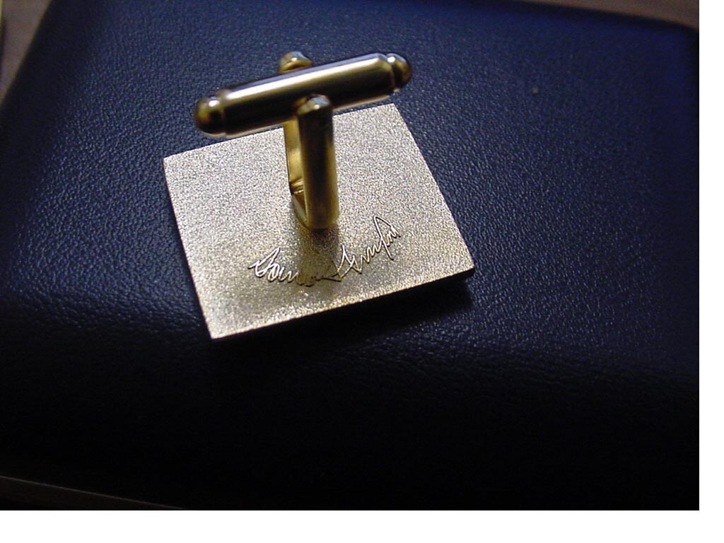 Pair of President DONALD TRUMP SQUARE VIP Cufflinks -NEW