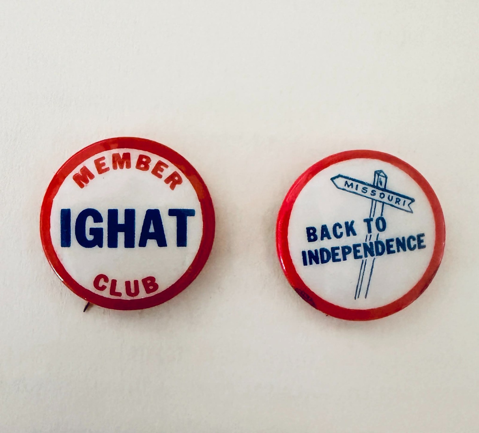 1948 Anti-Truman Pro-Dewey Button Pair IGHAT Club Independence MO 7/8″ Excellent