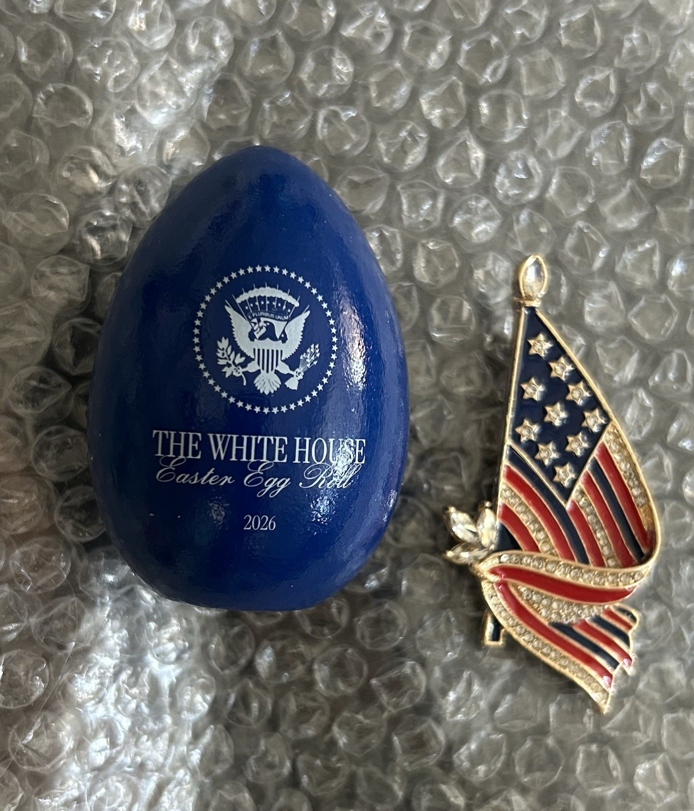 TRUMP BLUE EASTER EGG WHITE HOUSE 2019 SIGNATURE DONALD REPUBLICAN GOP MAGA New