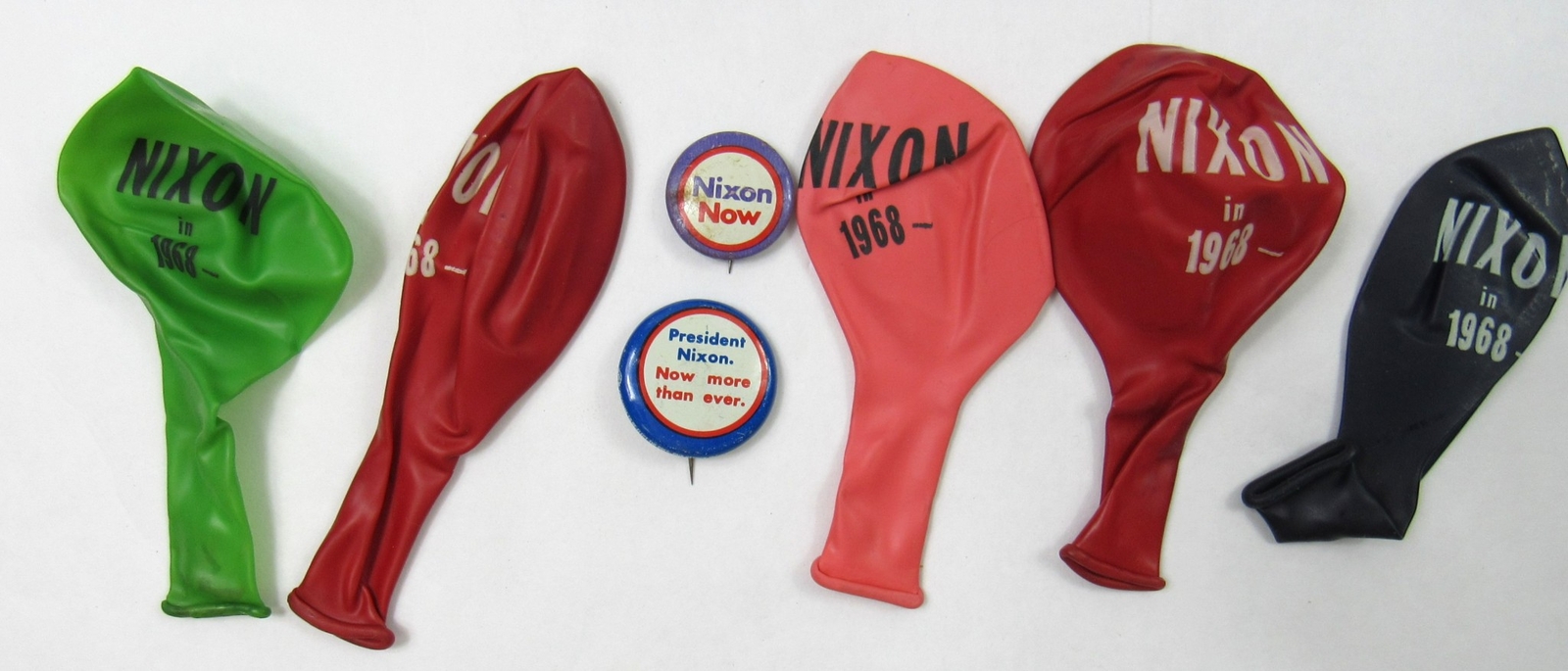 1968 Nixon Agnew Presidential Campaign Lot Buttons Hat Catalog Postcard Balloons