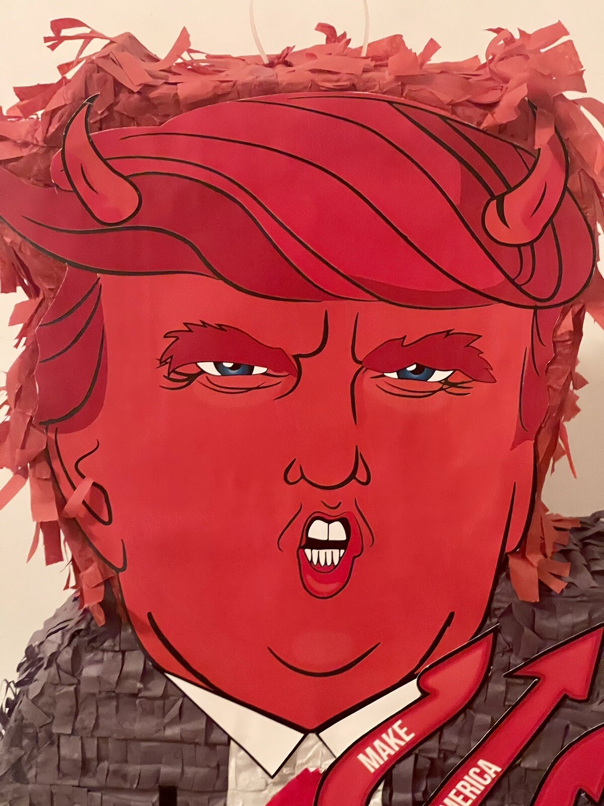 PRESIDENT DONALD TRUMP 2016 DEVIL MAGA PINATA-MAKE AMERICA GREAT AGAIN-RARE ITEM