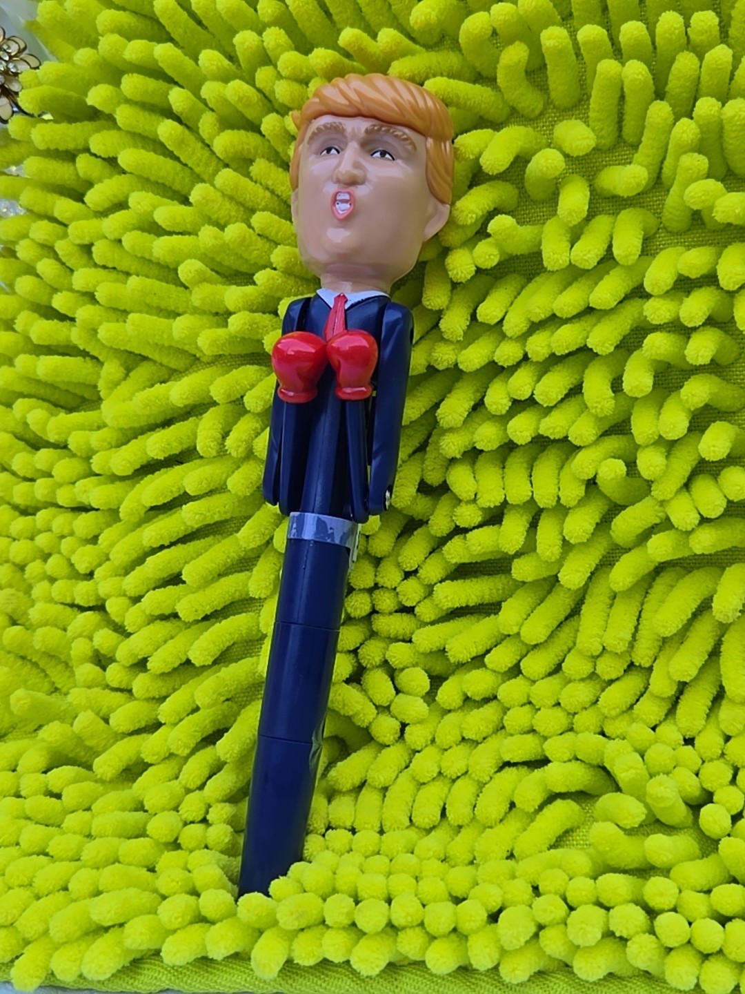 President Trump Novelty, New 2019, Taking Pen,boxing Gloves