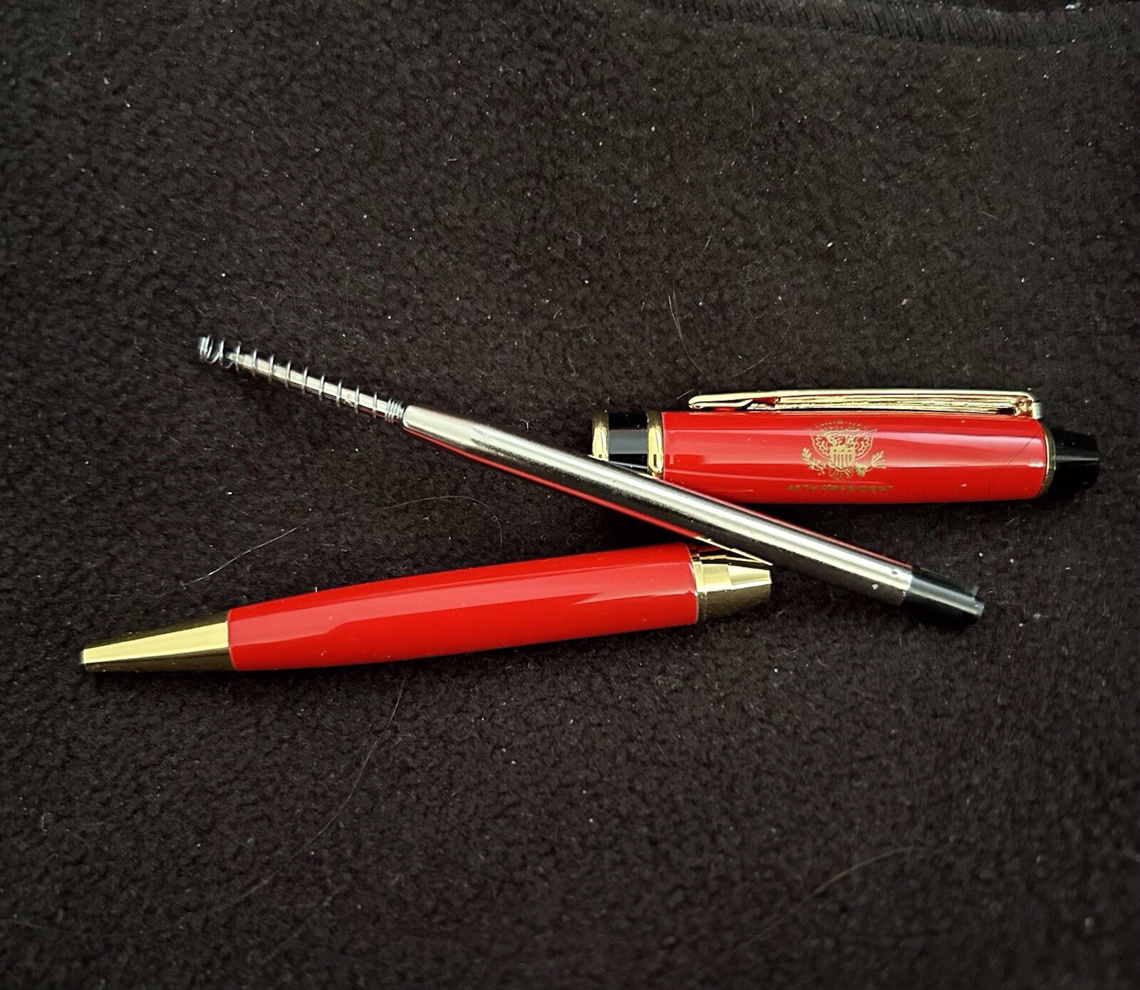 TRUMP PEN (2) WHITE HOUSE & EAGLE SEAL BLUE GOLD SIGNATURE REPUBLICAN MAGA GOP