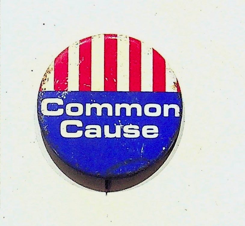 Vtg Common Cause Political Campaign Button Pinback Red White Blue