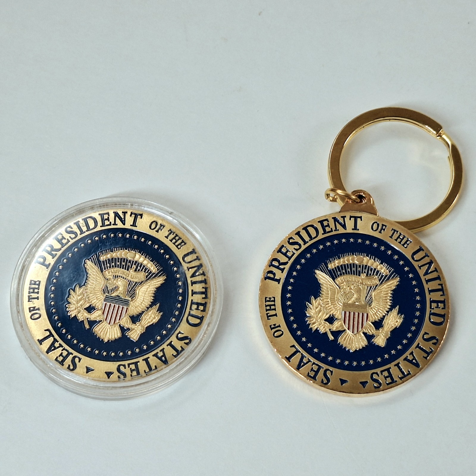 Donald Trump 2020 Keep America Great 45th Presidential Seal Gold Coin & Keychain