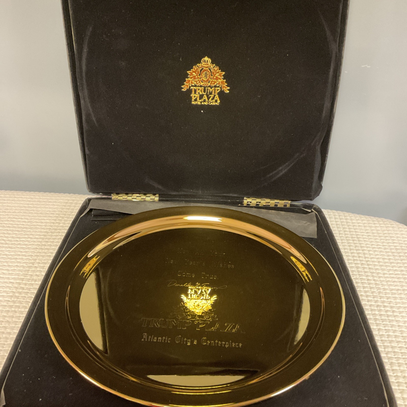 Rare Trump Plaza New Years Wishes Commemorative Plate Reed & Barton