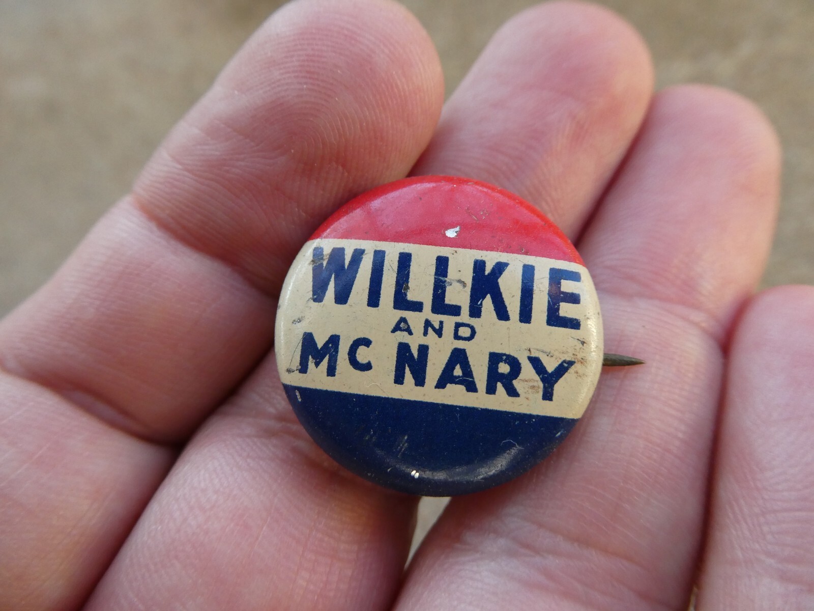 Metal Celluloid Pinback Campaign Pin Badge WILLKIE/McNARY 1940 Vtg C6