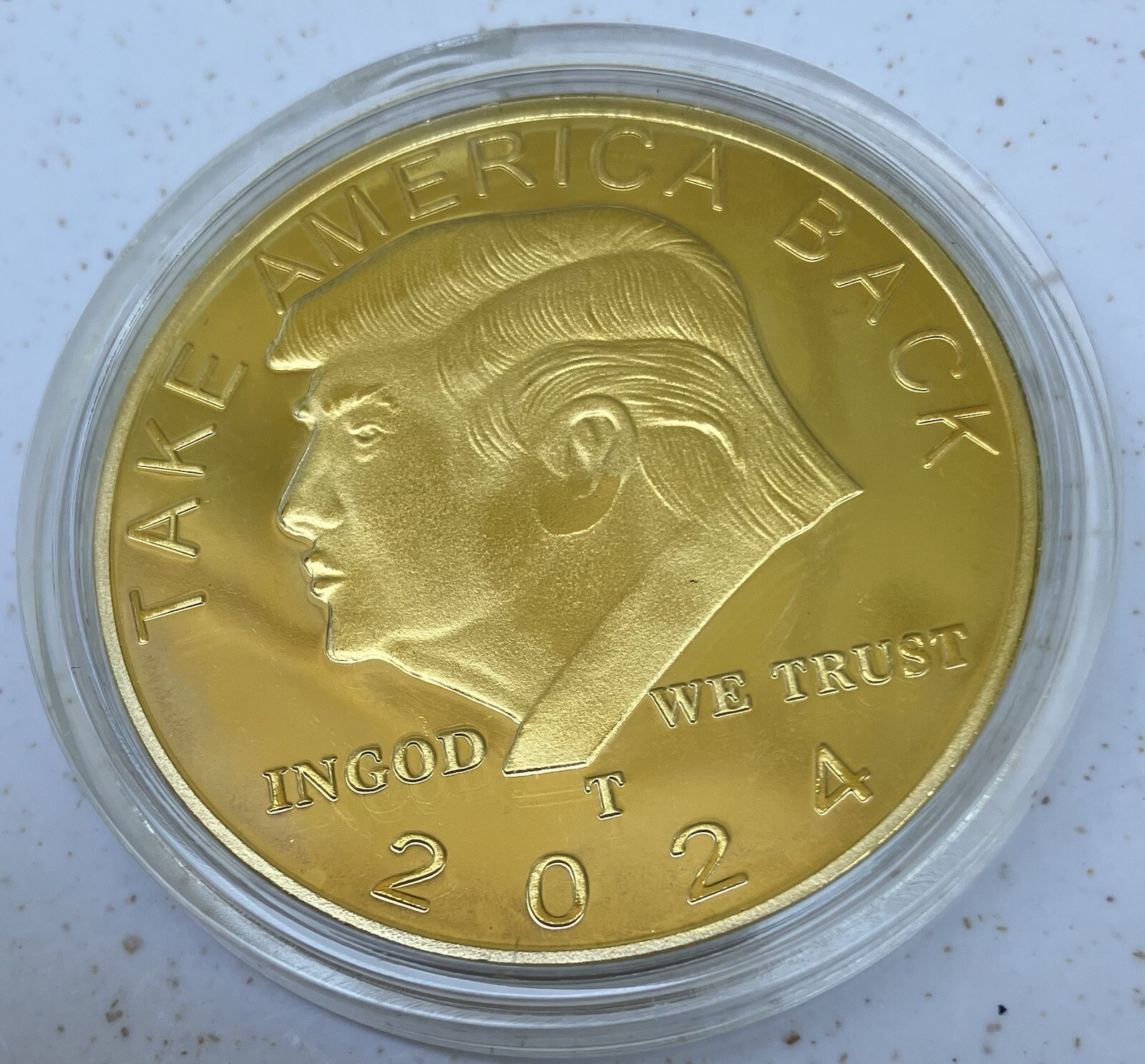 DONALD J TRUMP – 2024- Challenge Coin-Gold Colored-NEW-plastic Case-45th Pres