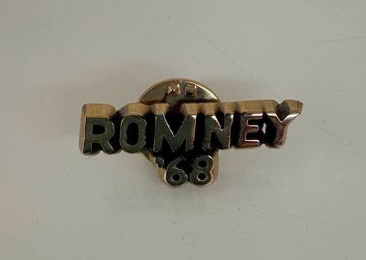 George Romney Michigan (R) Presidential hopeful 1968 political clutch back pin