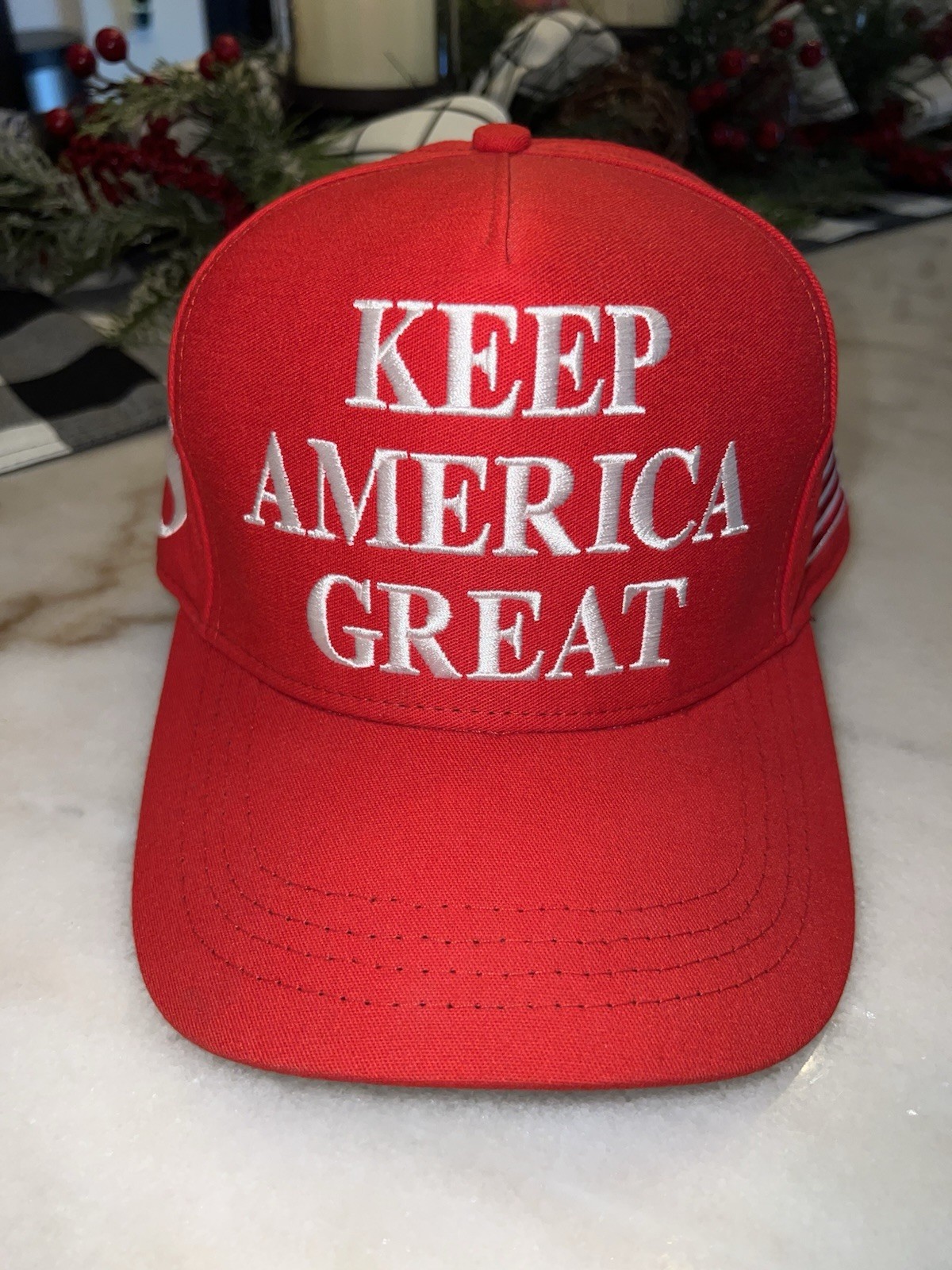 Official Campaign Hat – KAG TRUMP 2020 – Red/White