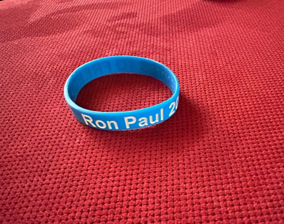 Ron Paul 2012 Yes to Freedom Blue Silicon Wristband Bracelet