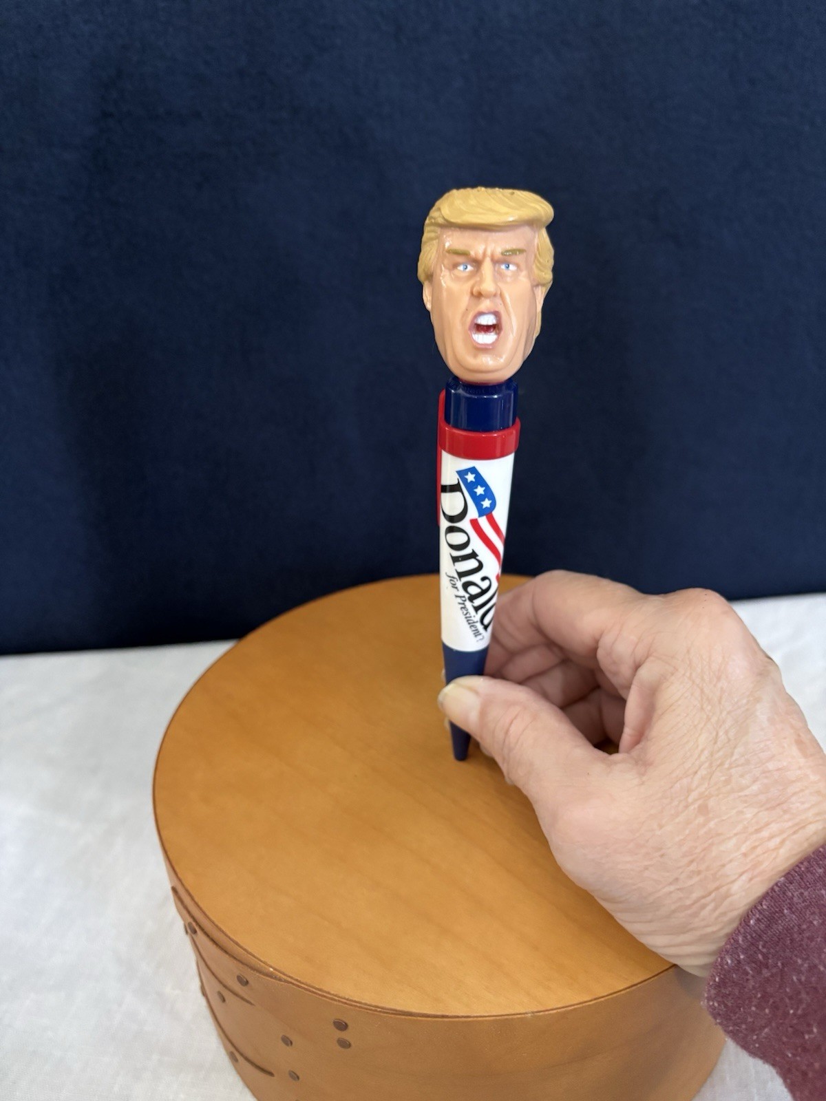 Talking Donald Trump Pen – Collectible Edition – 8 Sayings in His Real Voice