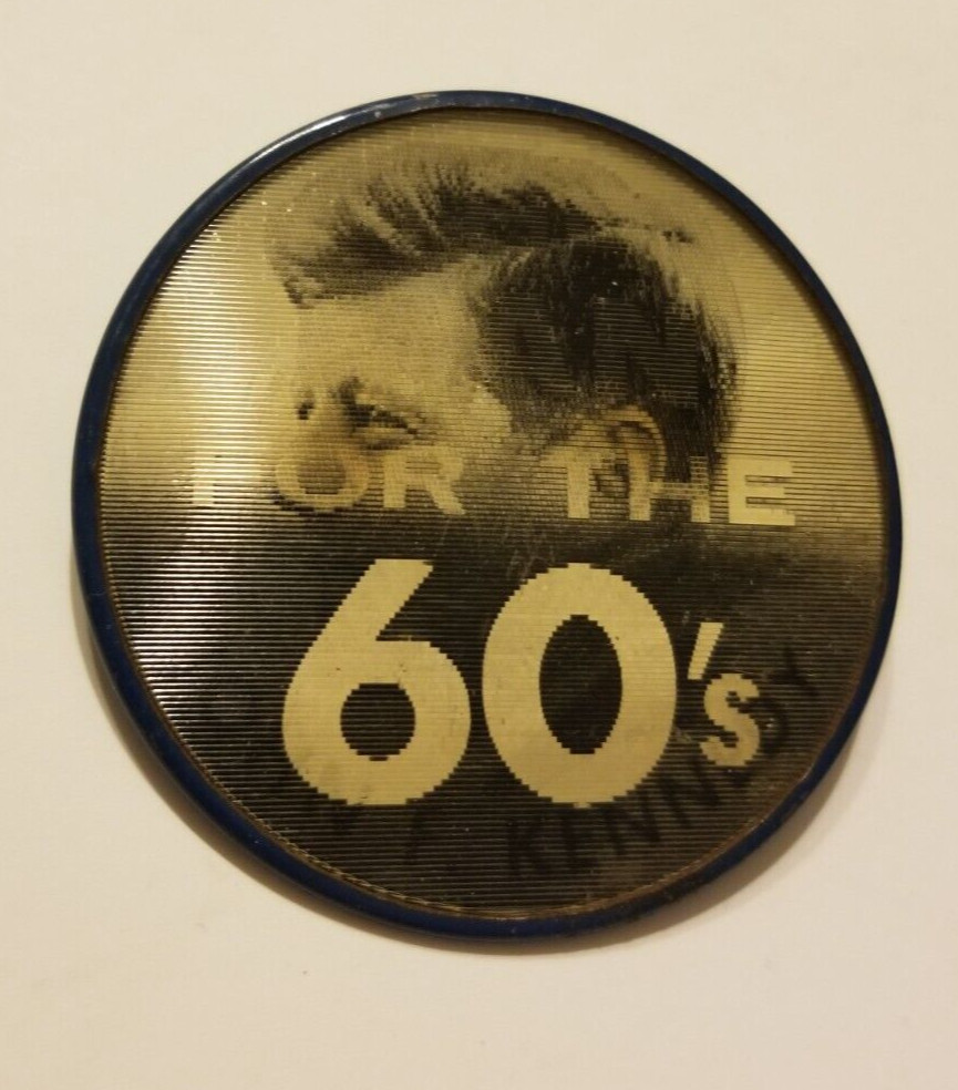 1960 John F. Kennedy Man For the 60’s Vari-Vue Pin-Back Campaign Button 2.5 Inch