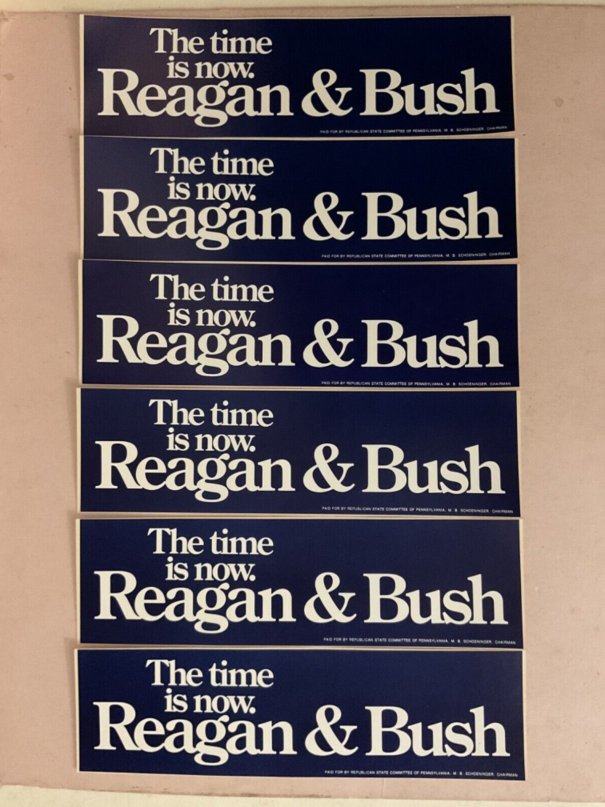 6:Vintage Ronald Reagan Political Campaign buttons.