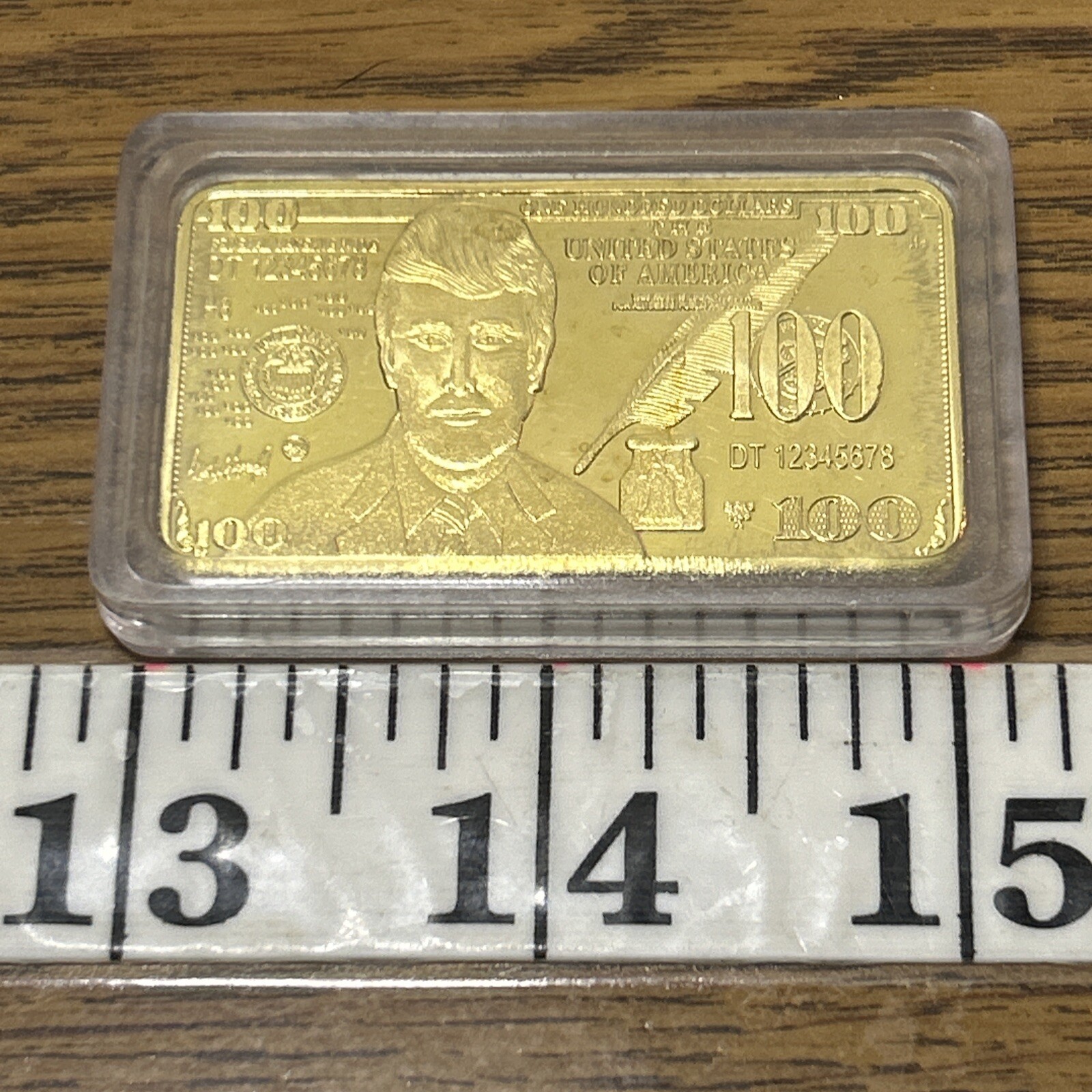US President Donald Trump $100 Gold colored Commemorative Bar Coin Gift MAGA DJT