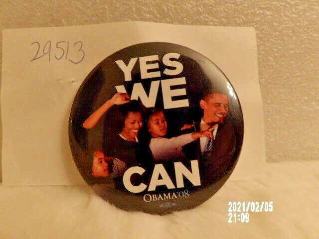 Yes We Can Political Campaign Pin Button #29513 With Barack, Michelle and girls