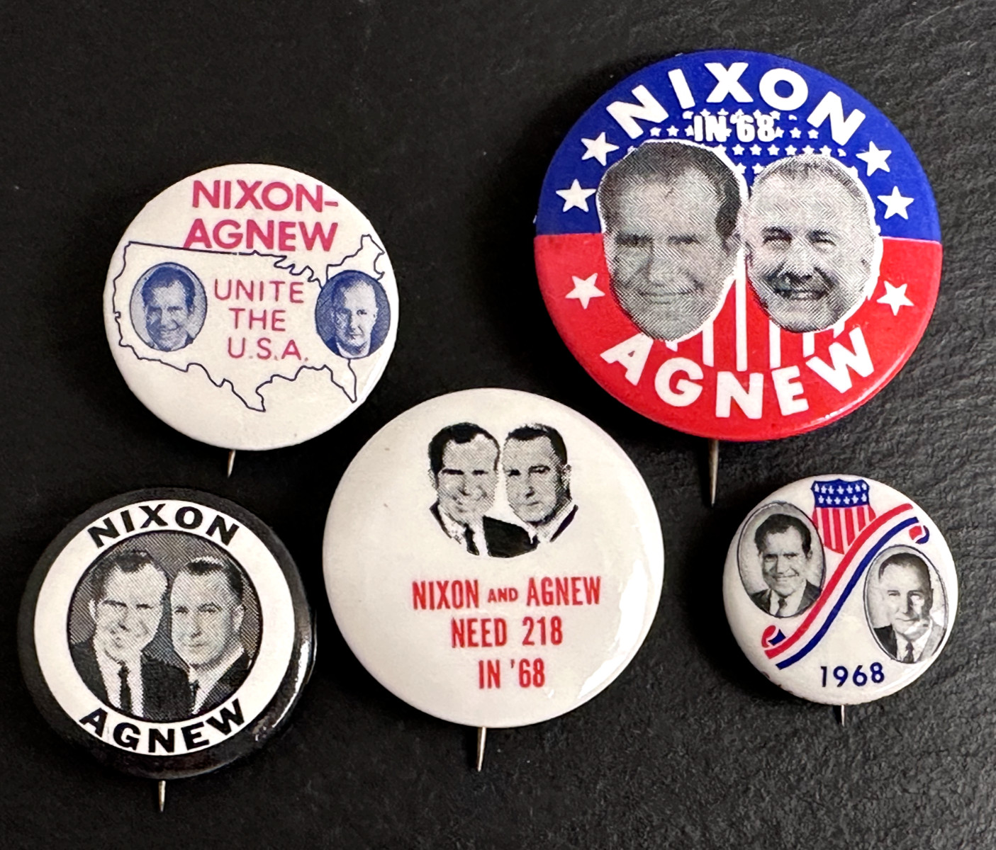 FIVE NIXON & AGNEW JUGATE US PRESIDENTIAL CAMPAIGN PIN BUTTONS