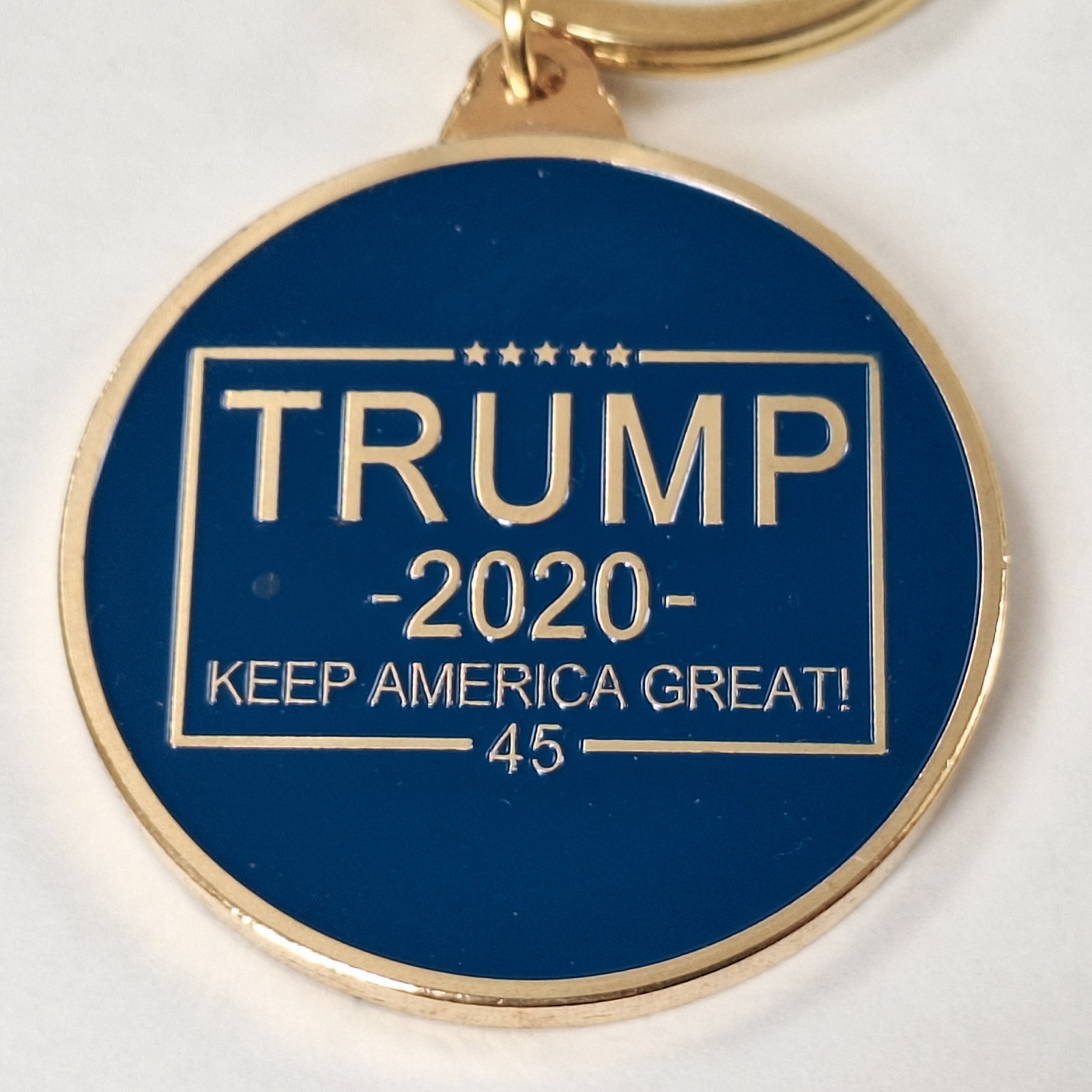 Donald Trump 2020 Keep America Great 45th Presidential Seal Gold Coin & Keychain