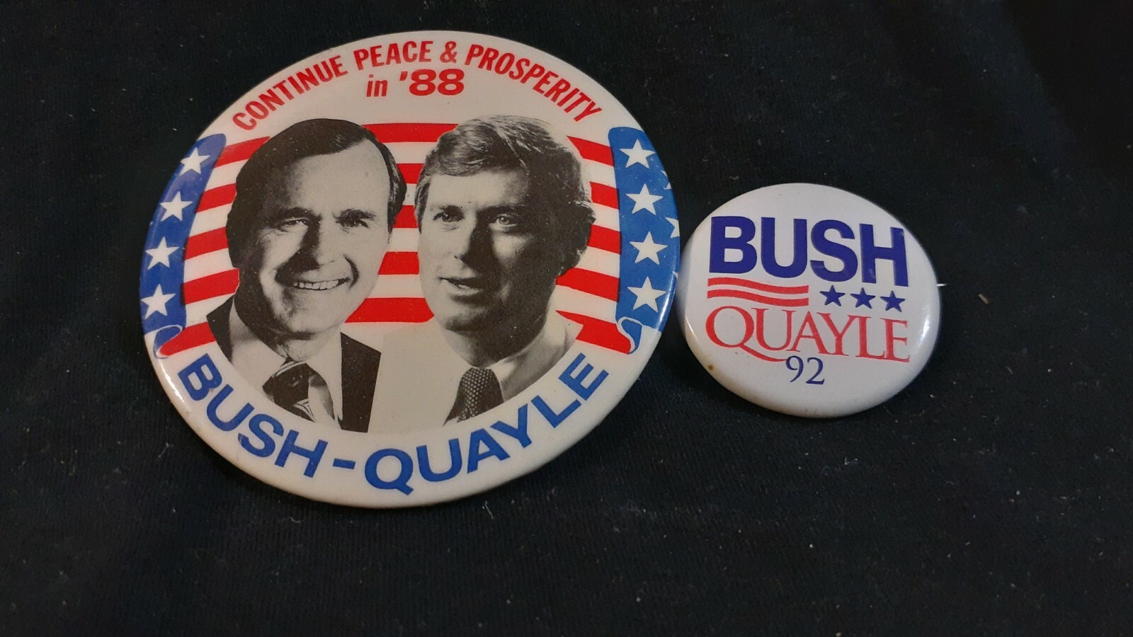 BUSH QUALE 1988 1992 PINBACKS VINTAGE POLITICAL ADVERTISEMENTS