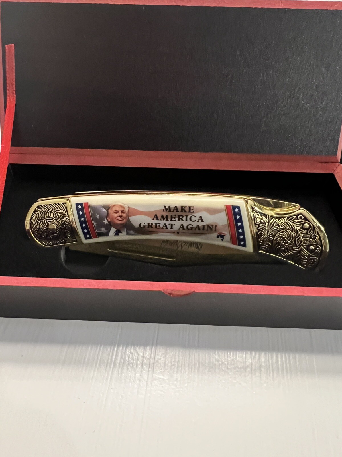 American Mint Donald Trump President of the U. S. Pocket Knife Collection