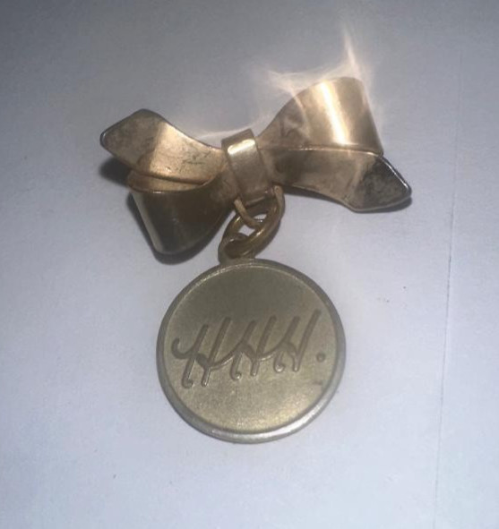 Vintage HHH Hubert Humphrey Vice President Seal Bow Pin Pendant 1968 Political