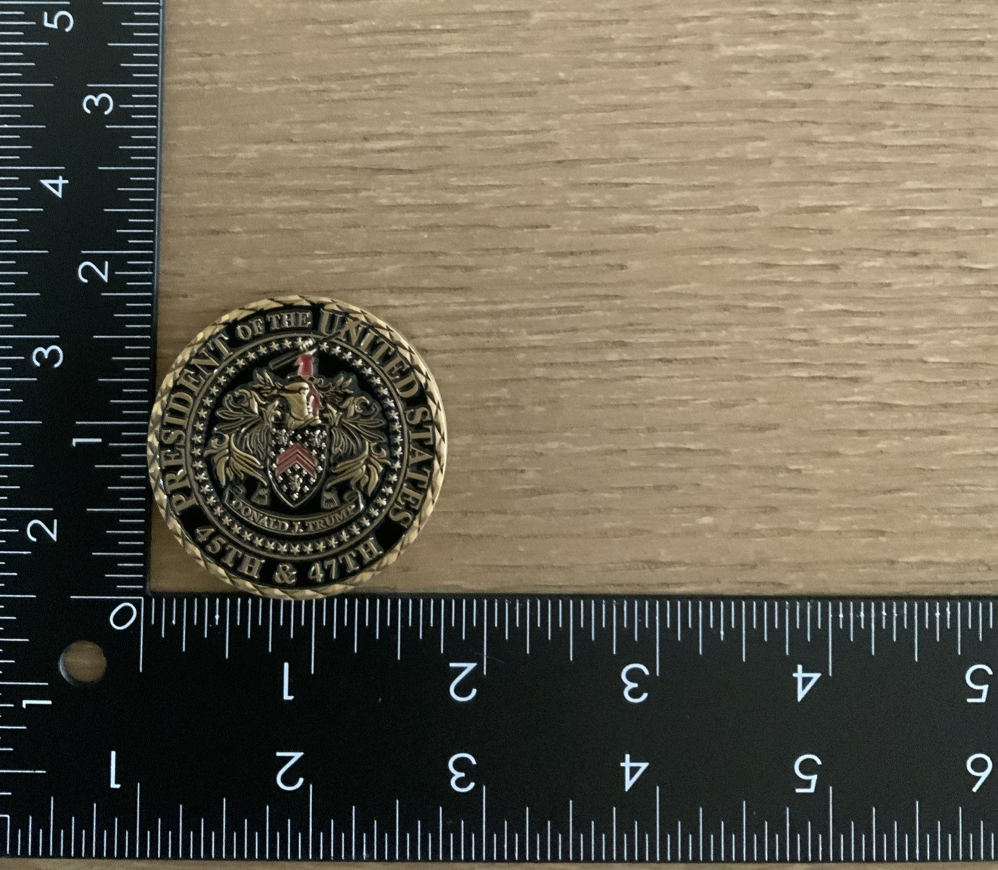 President Donald J Trump Presidential Seal Collectible Coin – See Pics For Size