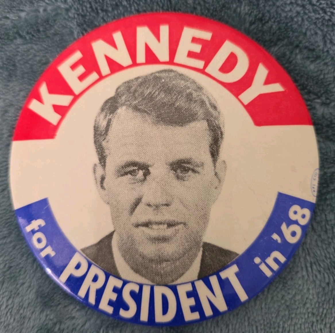 EUC Political Button Robert Kennedy / Kennedy For President In ‘68