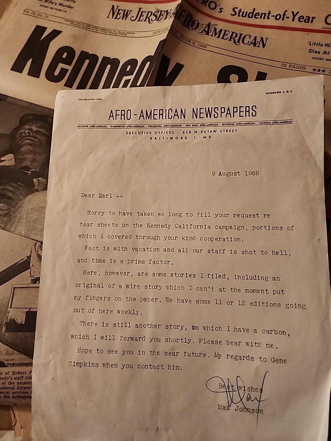 SIGNED Max Johnson Letter & AFRO AMERICAN BOBBY KENNEDY ASSASSINATION NEWSPAPERS