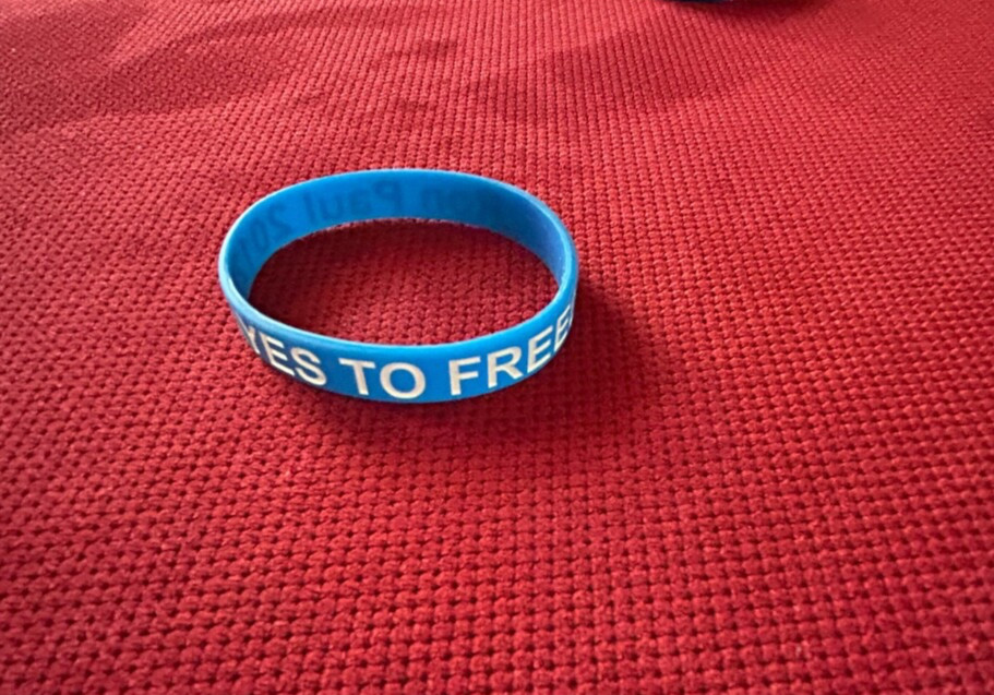 Ron Paul 2012 Yes to Freedom Blue Silicon Wristband Bracelet