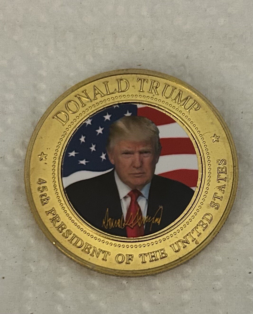 4 TRUMP CHALLENGE COIN GOLD ENAMEL PRESIDENT EAGLE SEAL WOOD BOX REPUBLICAN MAGA