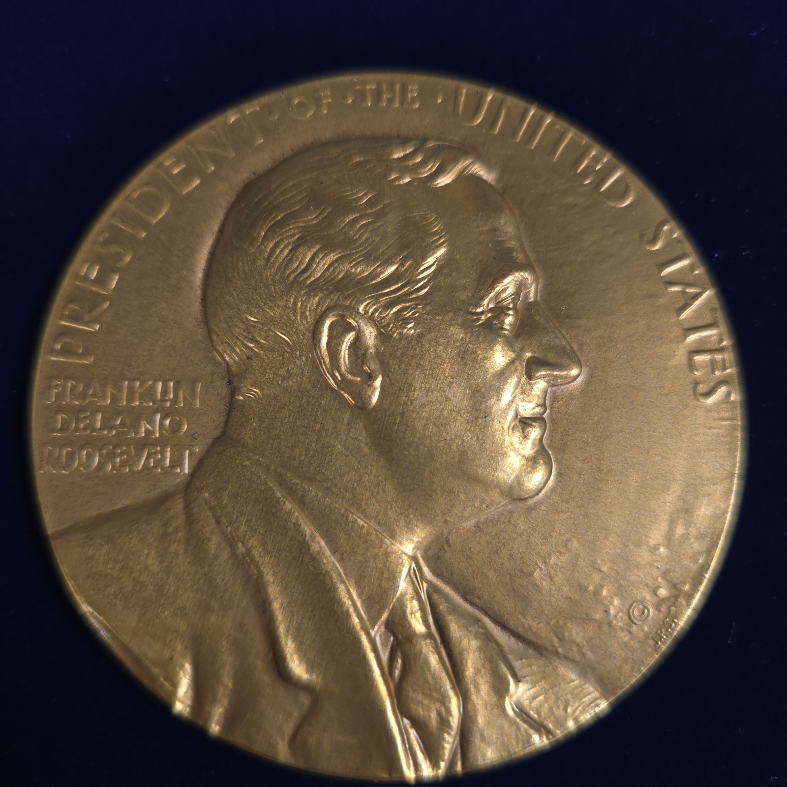 Vintage Bronze Inaugurated Coin Paperweight Franklin Roosevelt 3″ Medal