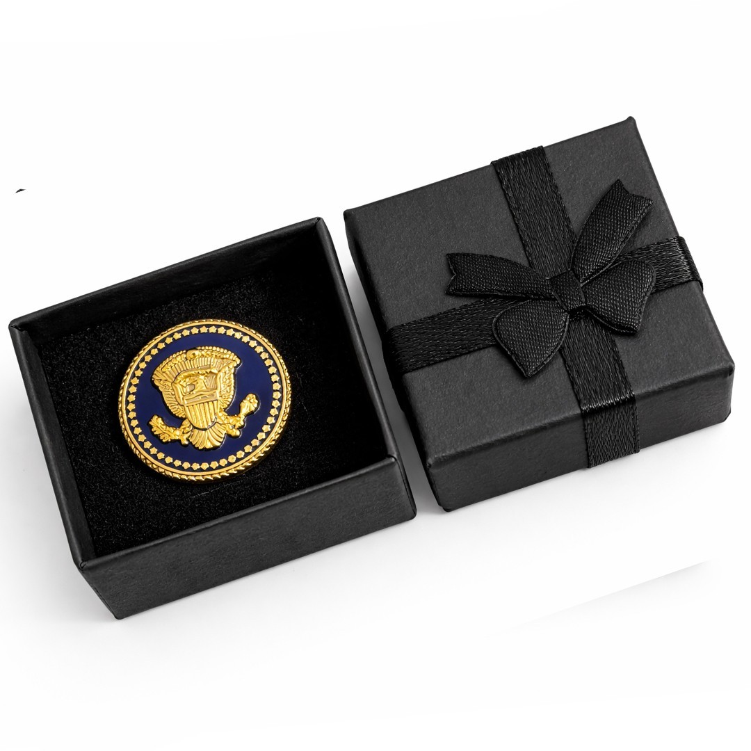 Premium Presidential Seal Pin – President Donald Trump 24k Gold Plated Lapel Pin