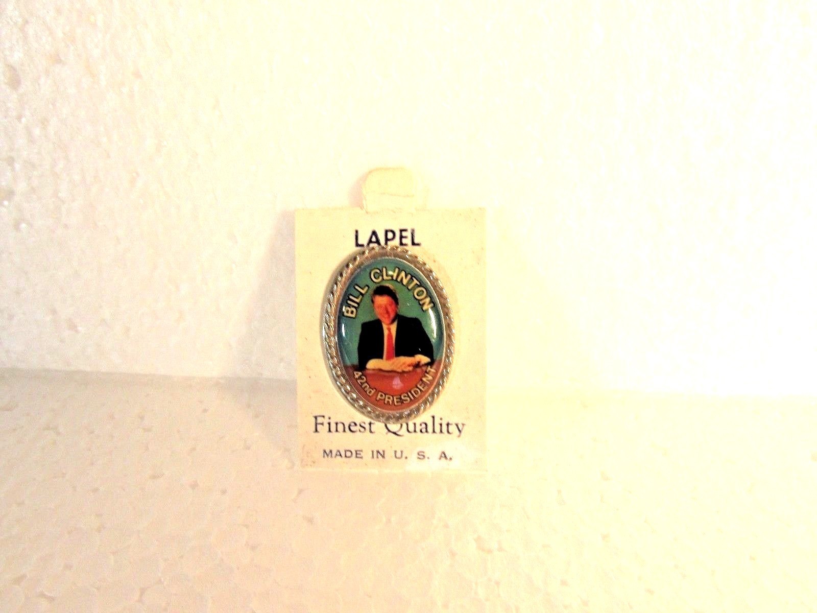 Rare Bill Clinton 42 President – Oval Picture LAPEL Pin – Brand New
