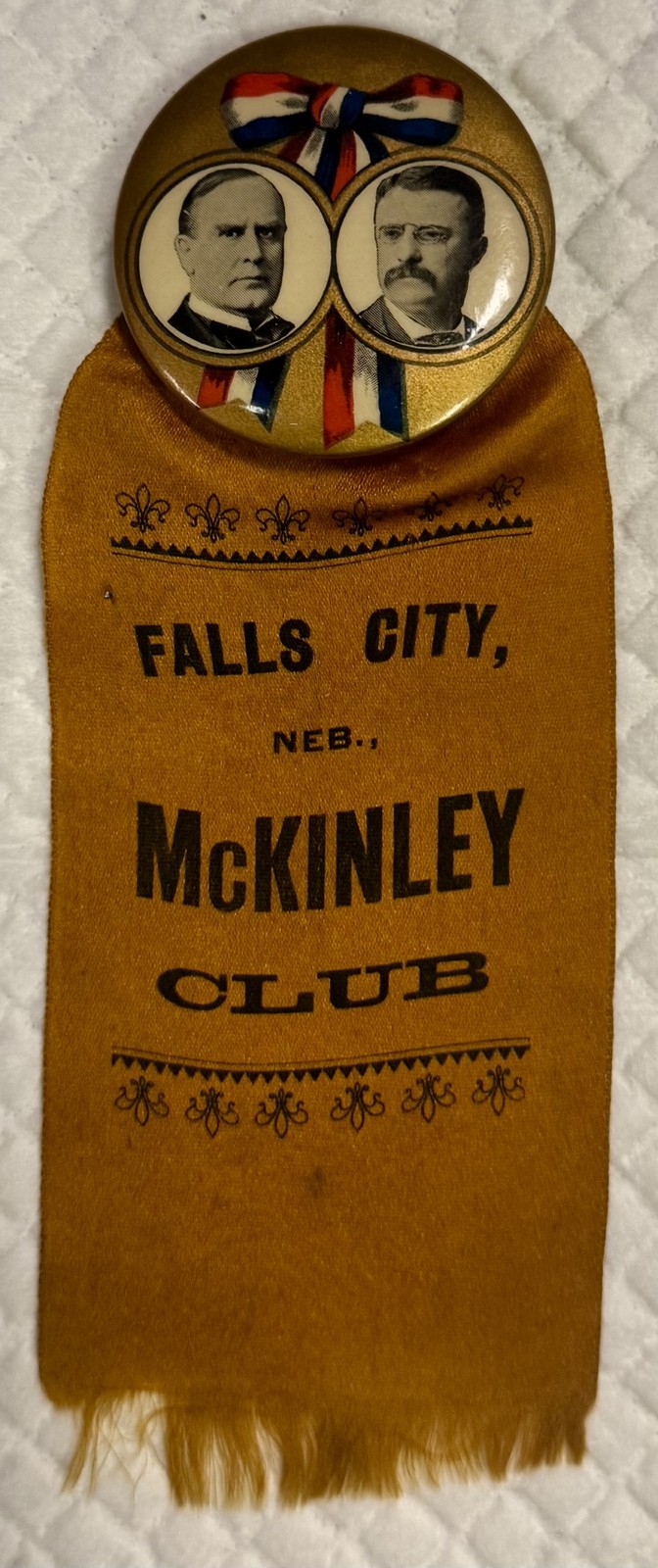 1900 MCKINLEY-ROOSEVELT 1 3/4″ CELLO JUGATE BUTTON, FALLS CITY NEBRASKA RIBBON