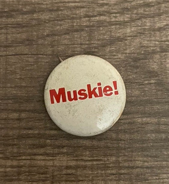 Vintage Edmund Muskie Campaign Pinback Button 1972