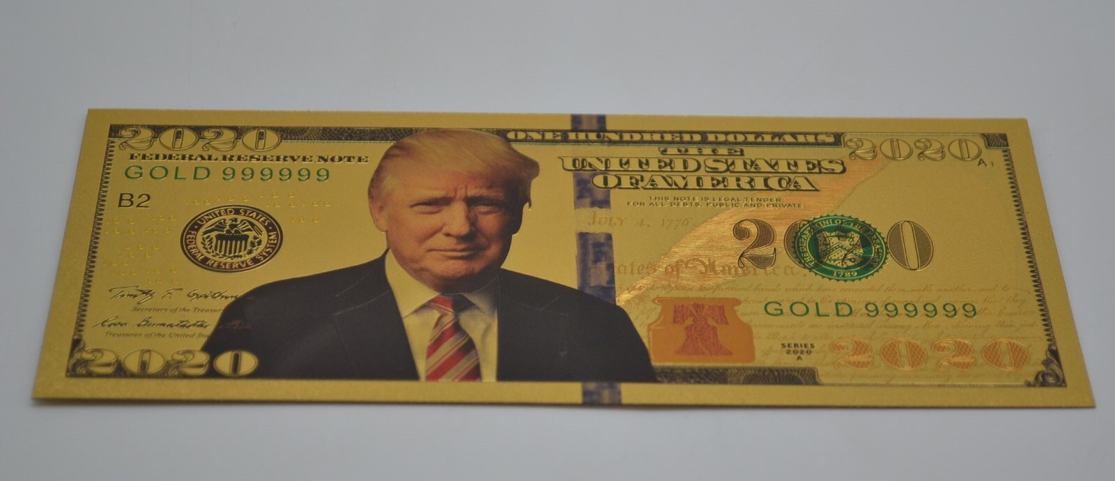 Gold collectible Trump 2020 Authentic Style 100 Dollar Bill