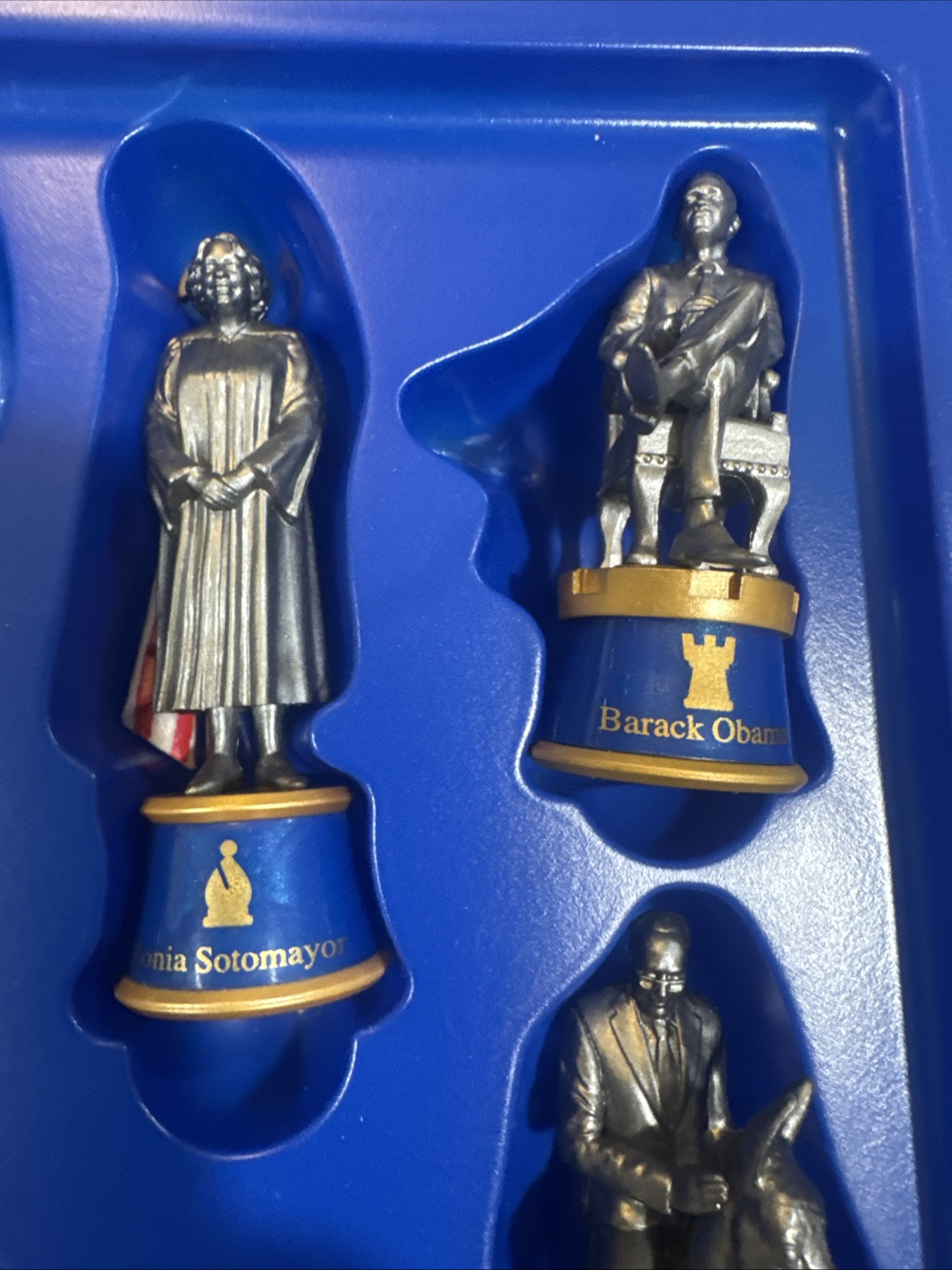 2020 Battle For The White House Democrat & RepublicansChess Piece