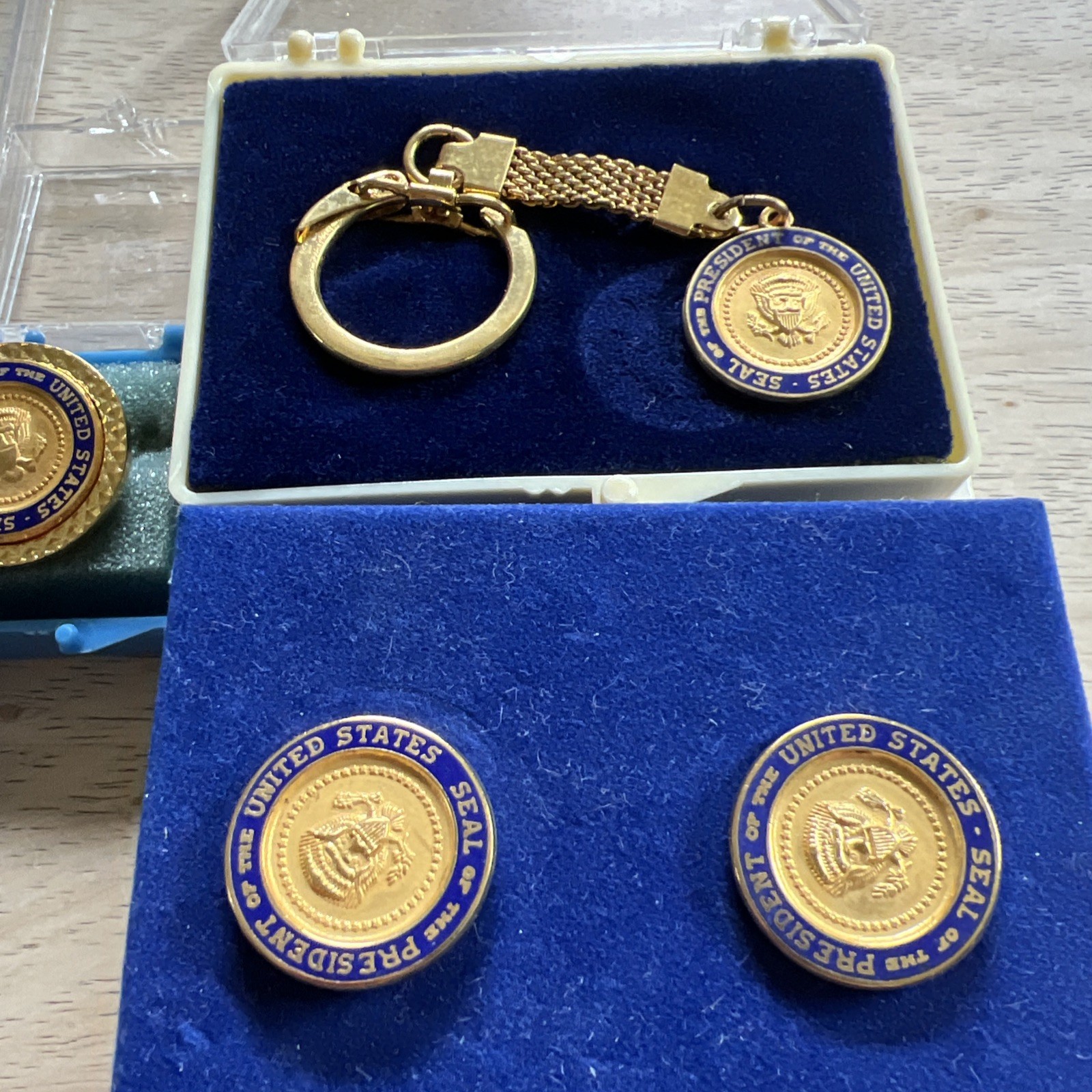 OFFICIAL Seal Of The President Bracelet & Key Chain, Cuff Links, Pin Ford Series