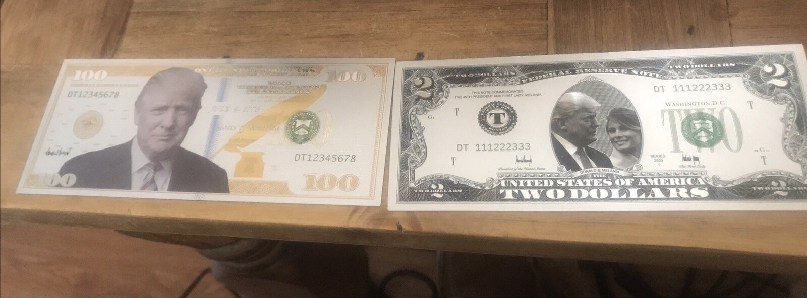 DONALD & MELANIA TRUMP Gold $2 And Trump Gold 100$ Bank Note