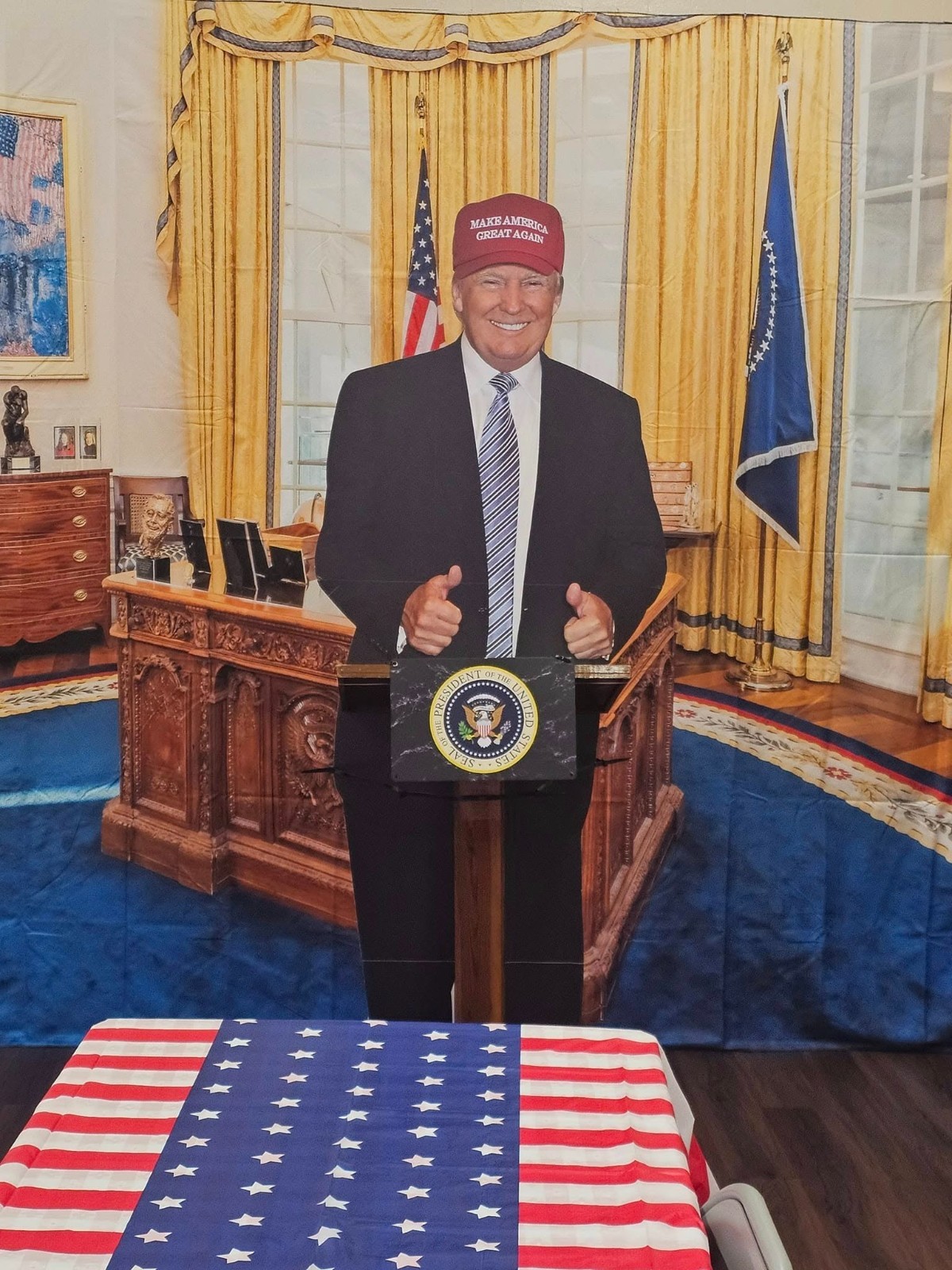 White House Curtain Pictures Background and podium President sign AMERICA July 4