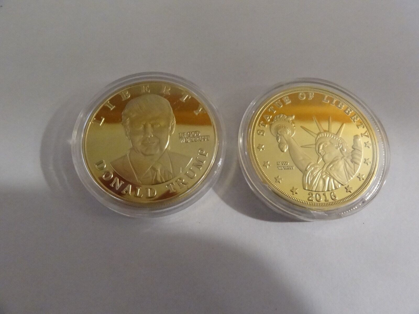 2016 Trump/Liberty Commemorative gold plated coin w/coin case {COLLECTOR’S ITEM}
