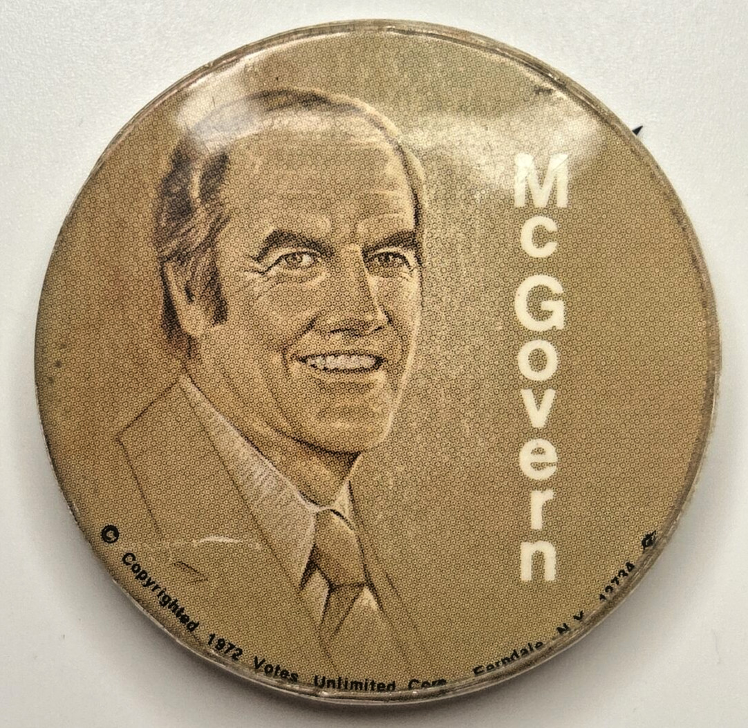 1972 George McGovern 2″ Political Pinback Button SKU PB91-4