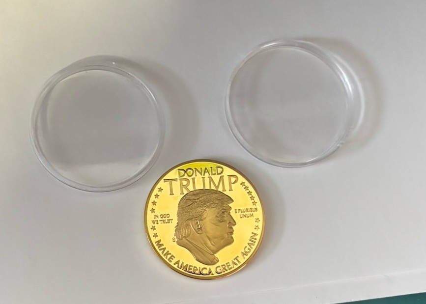Donald Trump “Make America Great” Gold Plated 1.5” Wide Coin In Case