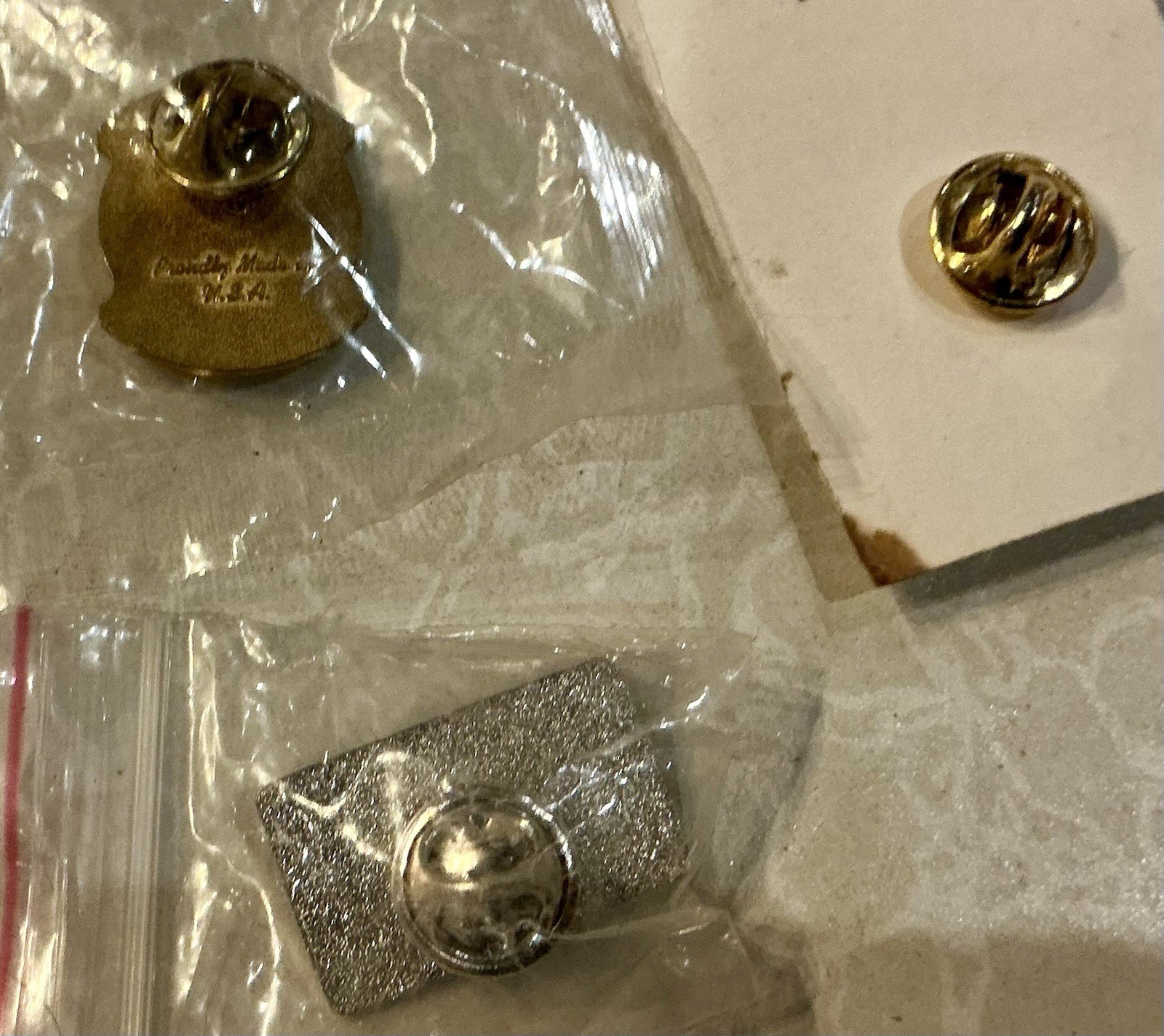3- Vintage George W Bush 2000 And 2004 Campaign Pin Backs
