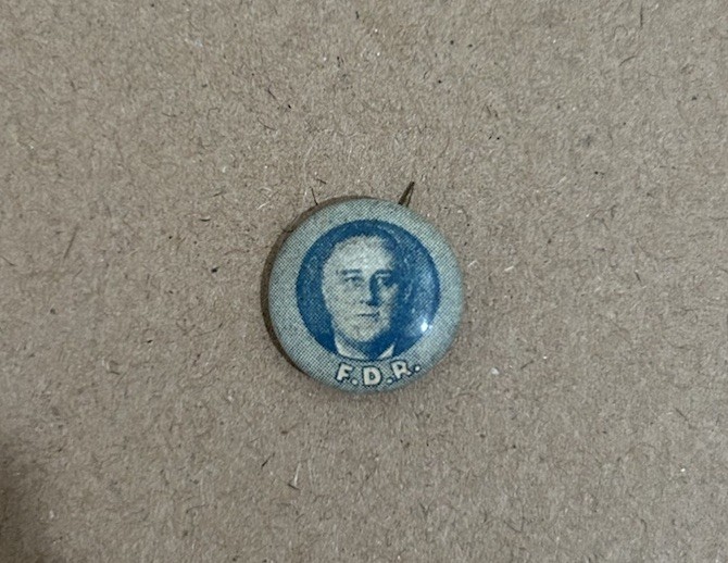 Franklin Delano Roosevelt 1932 Scarce Small Picture Political Button President!!